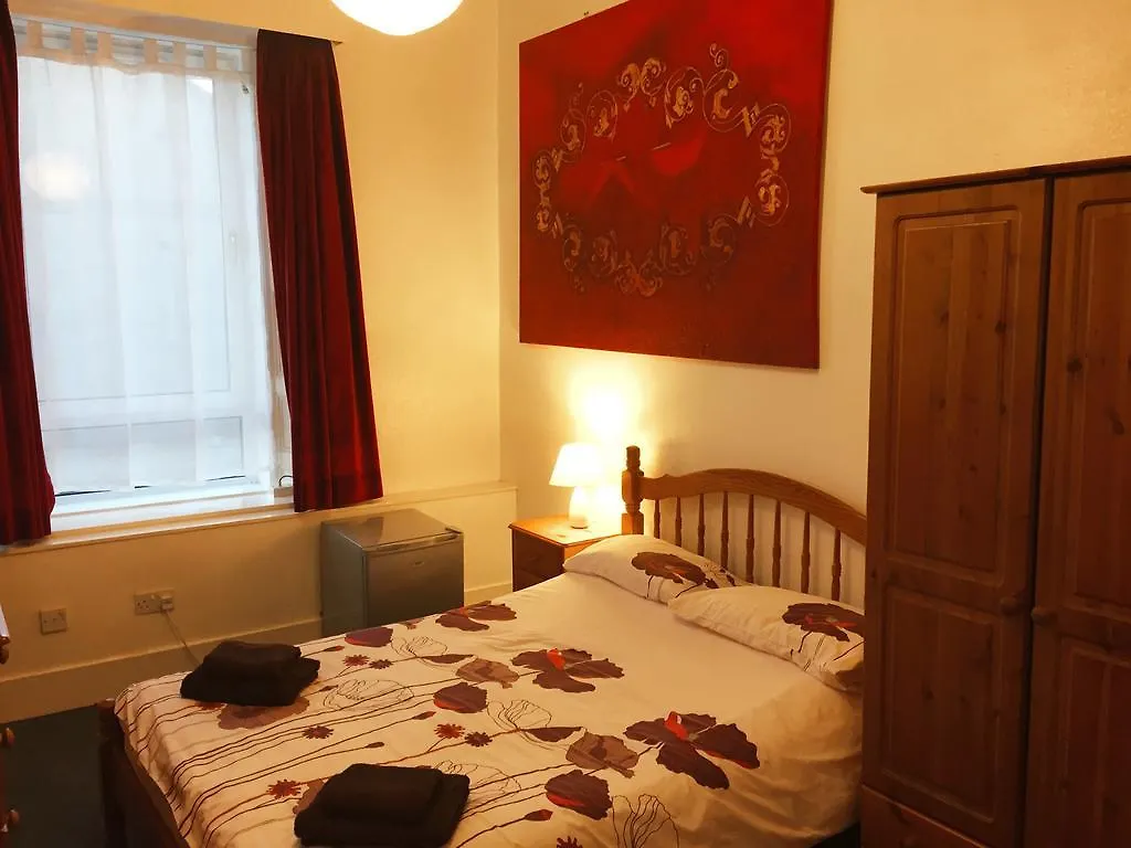 Antrim Guest House Aberdeen